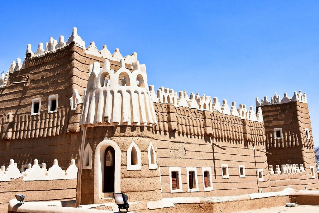 Najran - Mud-Brick Palaces & Southern Heritage - Photo 2