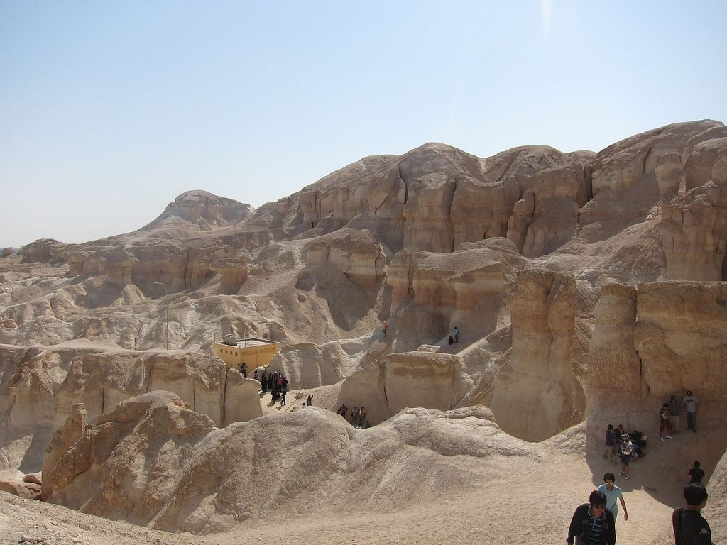 Al-Ahsa Oasis - UNESCO Palms & Jabal Al Qarah Caves - Photo 3