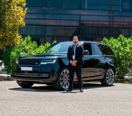 Riyadh Chauffeured SUV - Full Day Hire